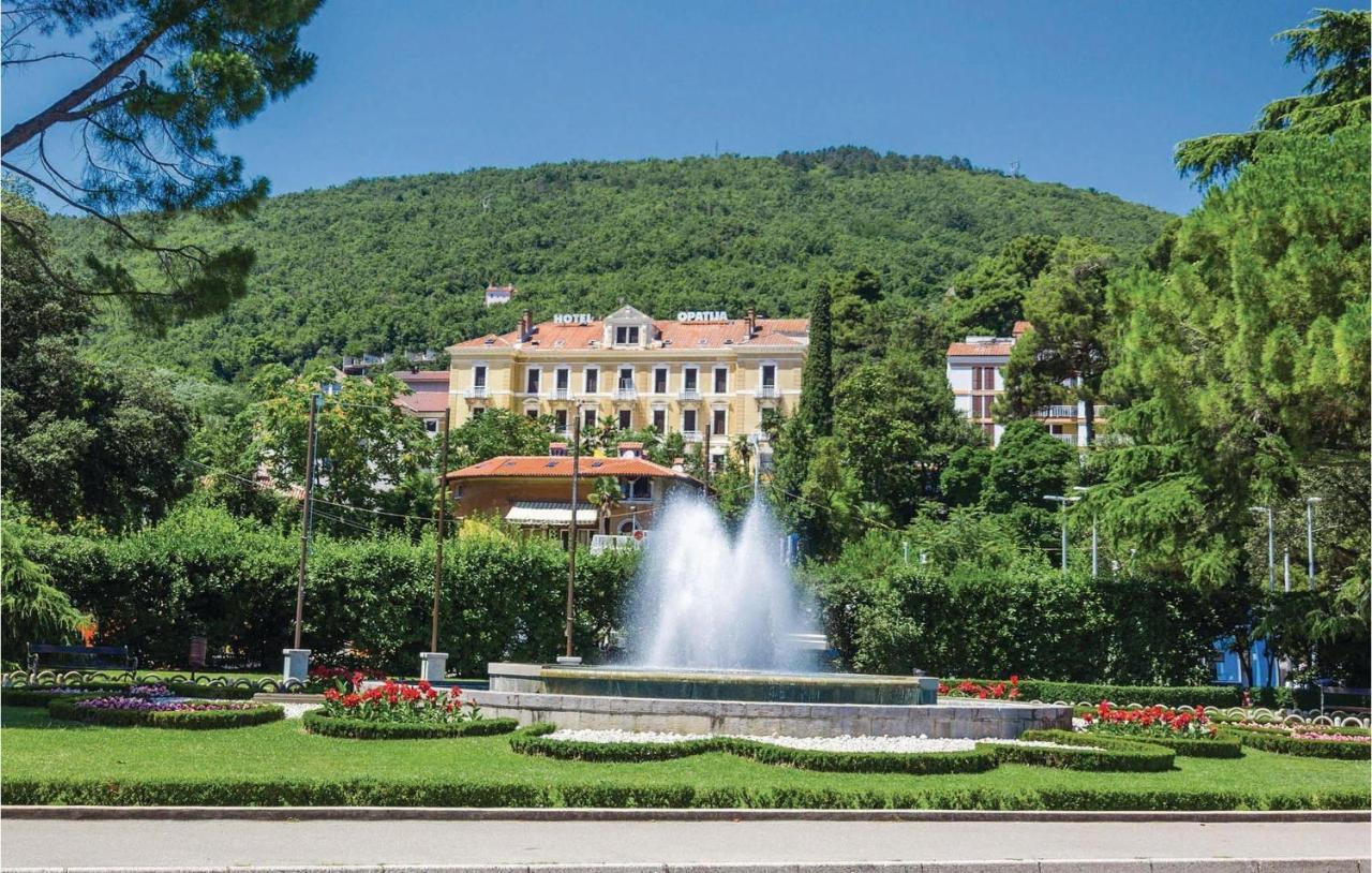 4 Bedroom Nice Apartment In Opatija Bagian luar foto